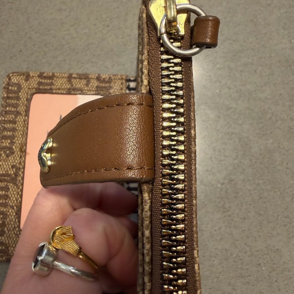 JUICY COUTURE GOTHIC BROWN LOGO CARD CASE EUC never used - Picture 3 of 9